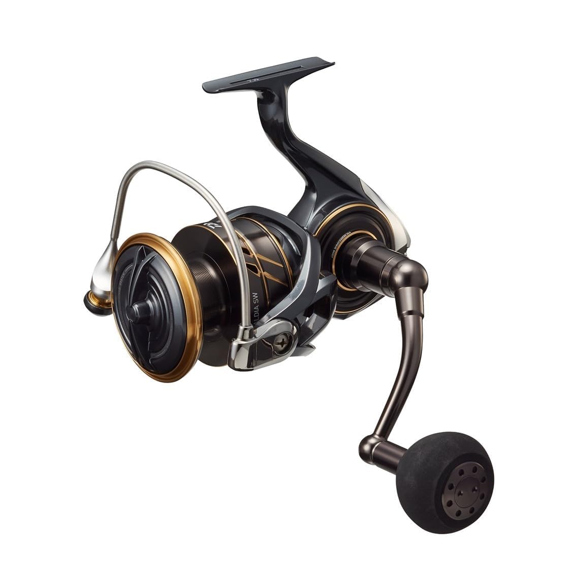 Daiwa 22CALDIA SW 10000-P drag system closeup shows strong stopping power for larger fish.
