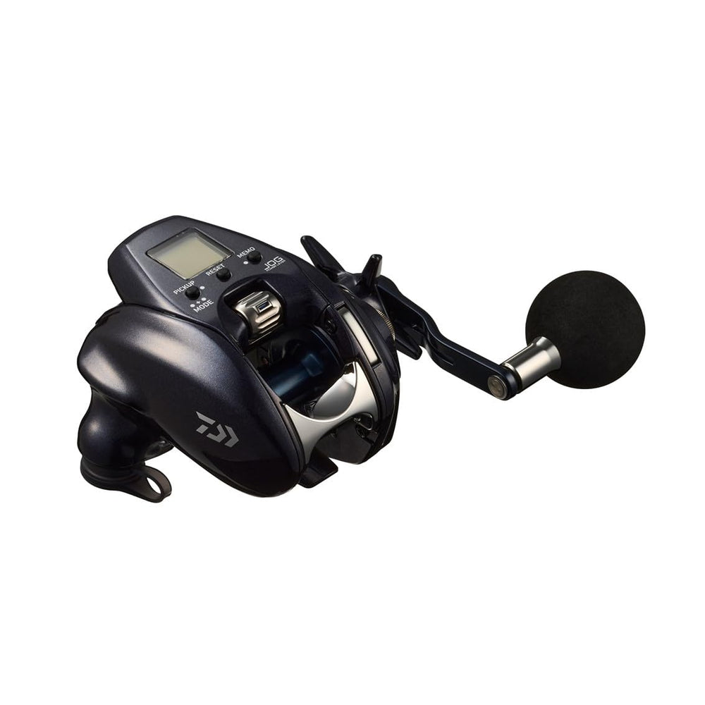 Daiwa 23 Leo Blitz 200J dial closeup showcasing BRITZ motor and smooth integration