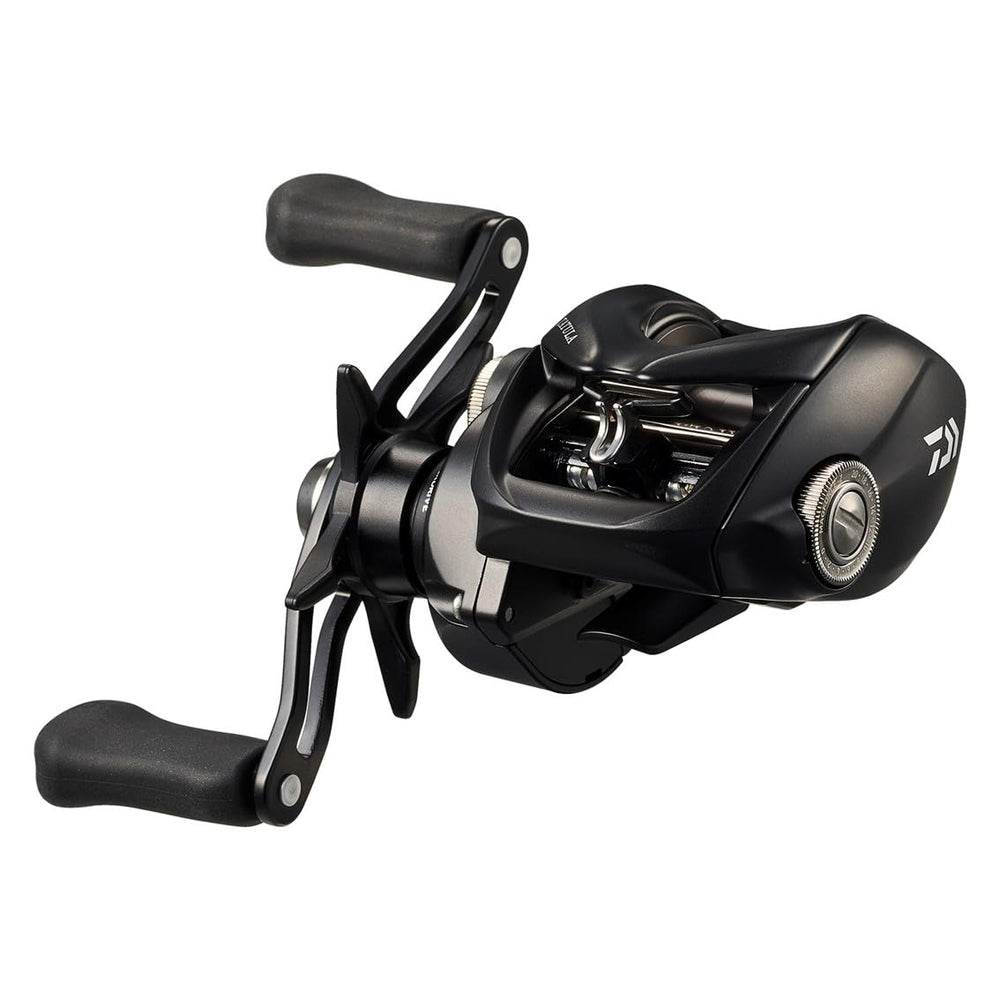 Daiwa 24TATULA TW 100H front view highlights lightweight construction for all-day casting