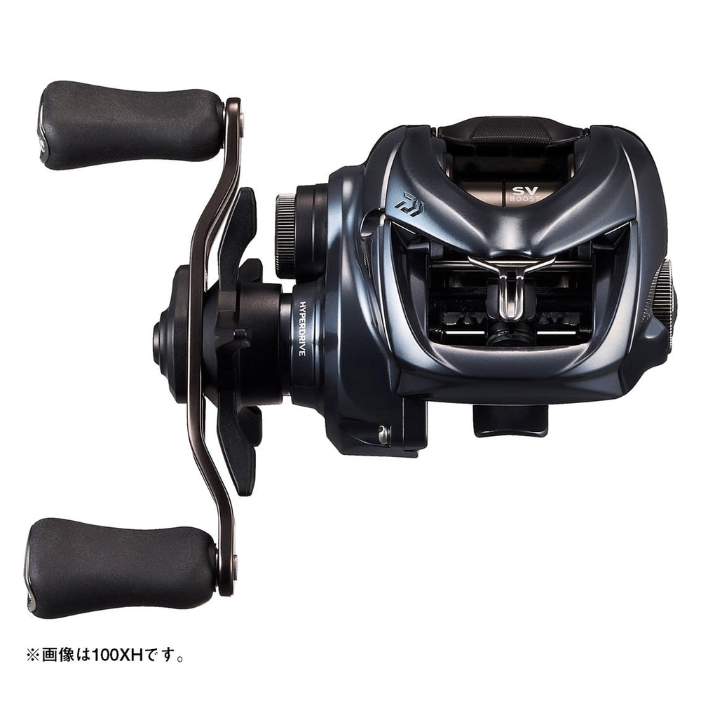 Daiwa 25TATULA SV TW 100 85mm aluminum handle close-up for ergonomic grip