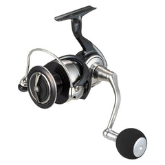 Daiwa 6000H large spinning reel front view for rugged saltwater use.