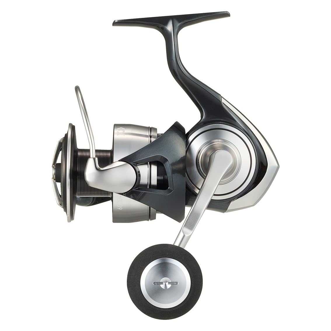 Daiwa 6000H side view showing strong alloy frame and gearing.