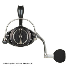 Daiwa 6000H top view highlighting compact profile and grip.