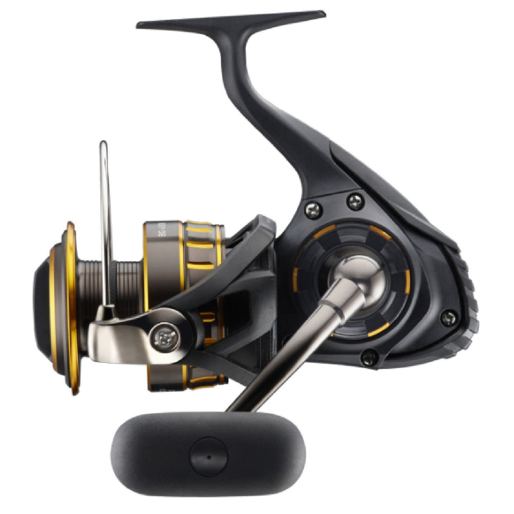Daiwa BG 4000 with aluminum housing for rigid, durable performance.