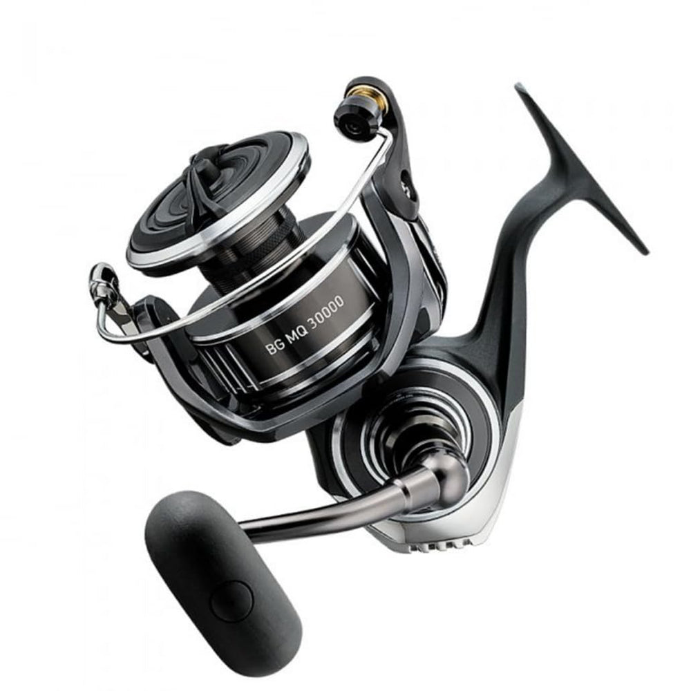 Daiwa BG MQ 4000 front-drag reel side view shows rugged construction.