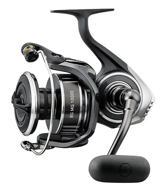 Daiwa BG MQ 4000 front-drag reel spool detail highlights smooth line management.