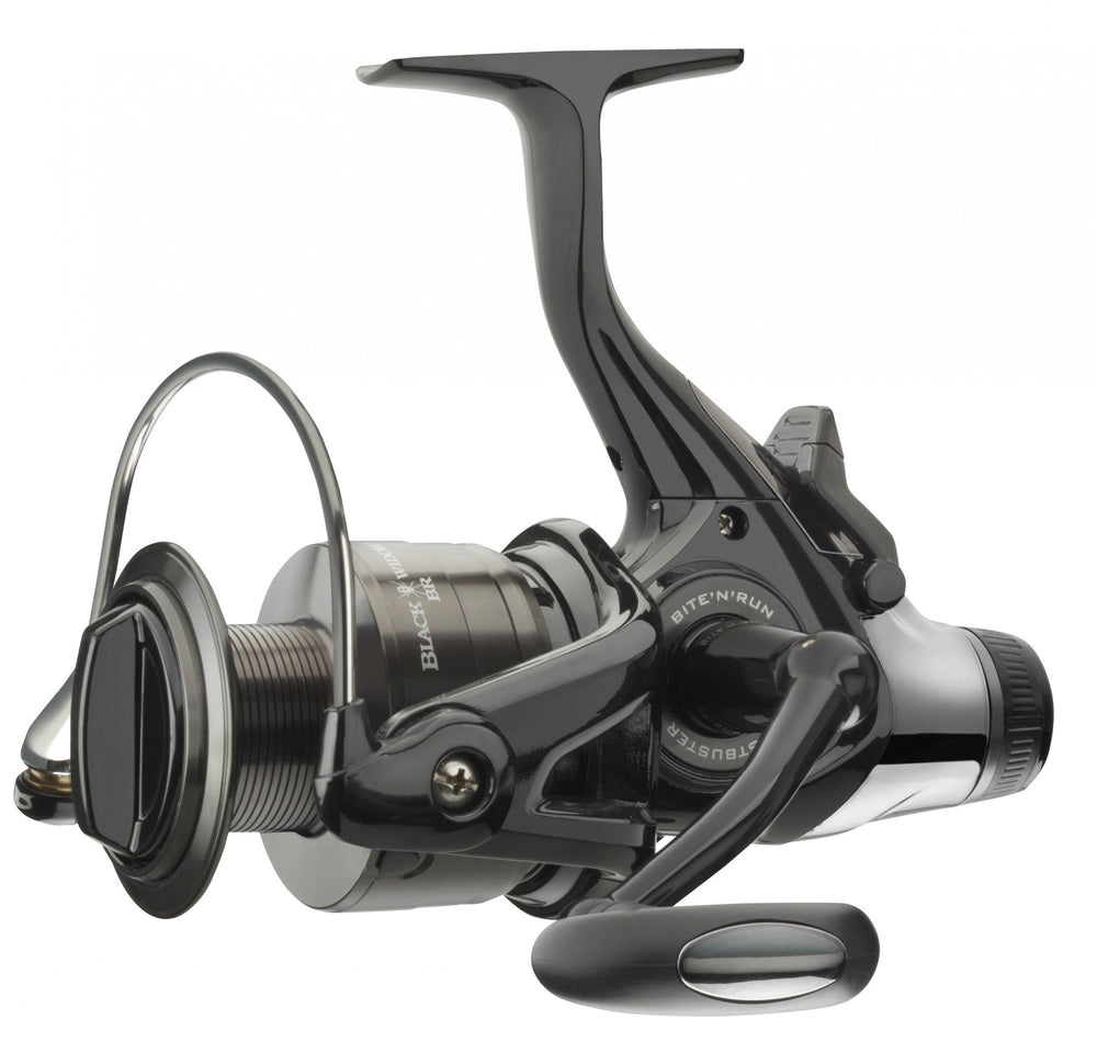 Daiwa Black Widow BR Colour 0 4000A reel front view showing compact profile and build quality