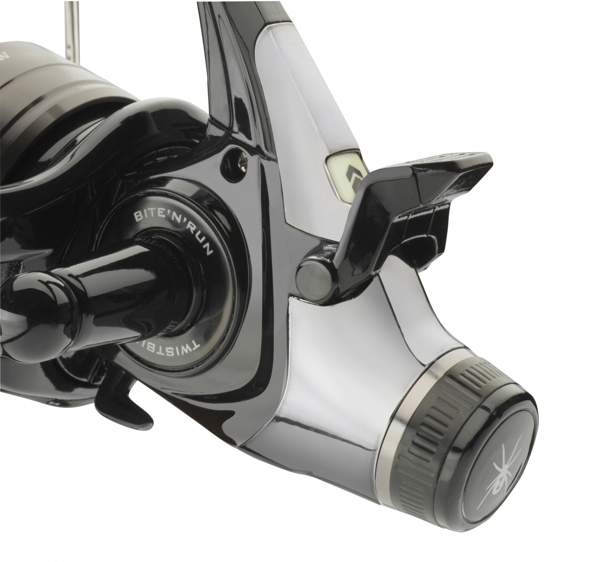 Daiwa Black Widow BR Colour 0 4000A reel side view highlighting aluminium components