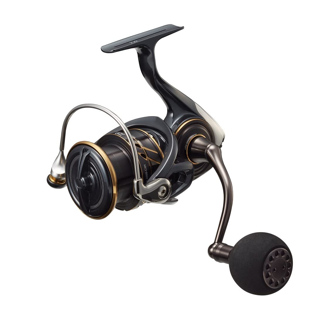 Daiwa Caldia SW 4000-CXH front view showing compact profile and saltwater-ready design for long casts.