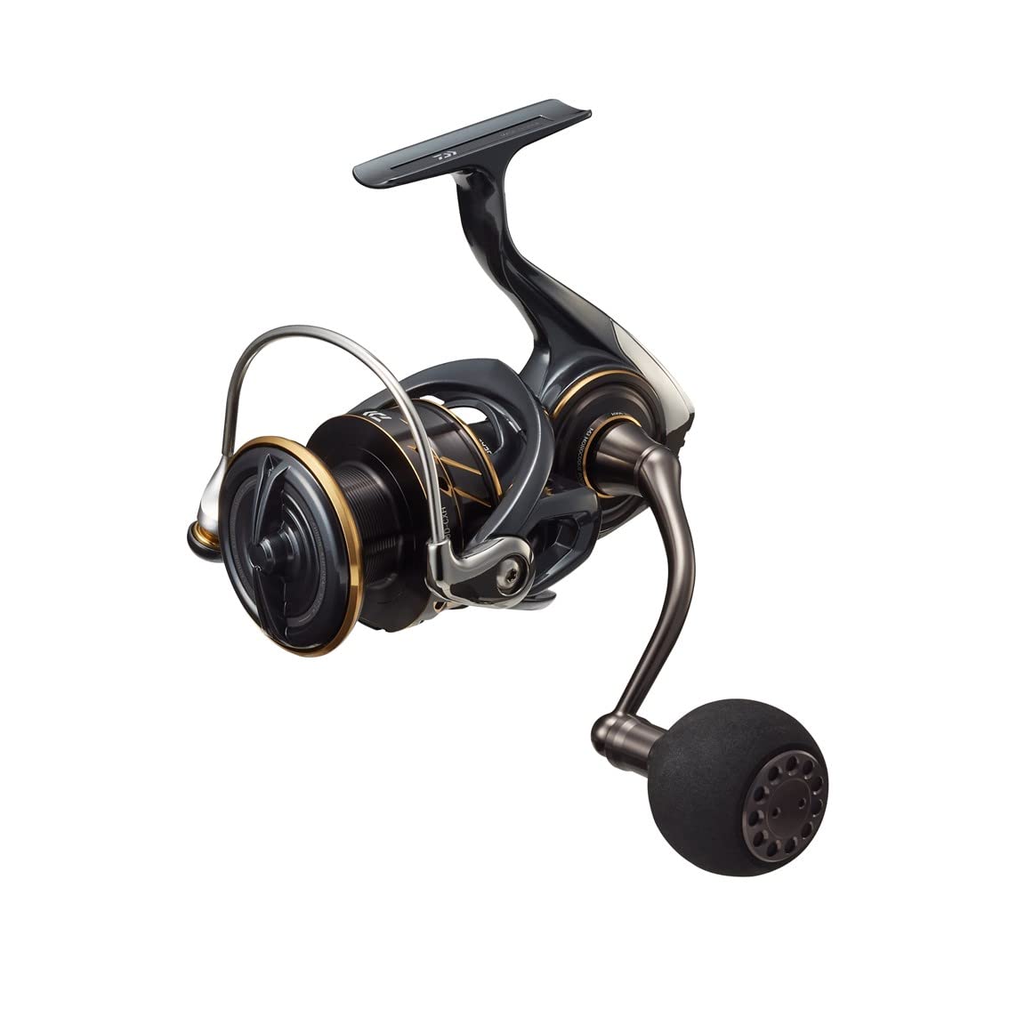 Daiwa Caldia SW 4000D-CXH side view for offshore saltwater fishing.