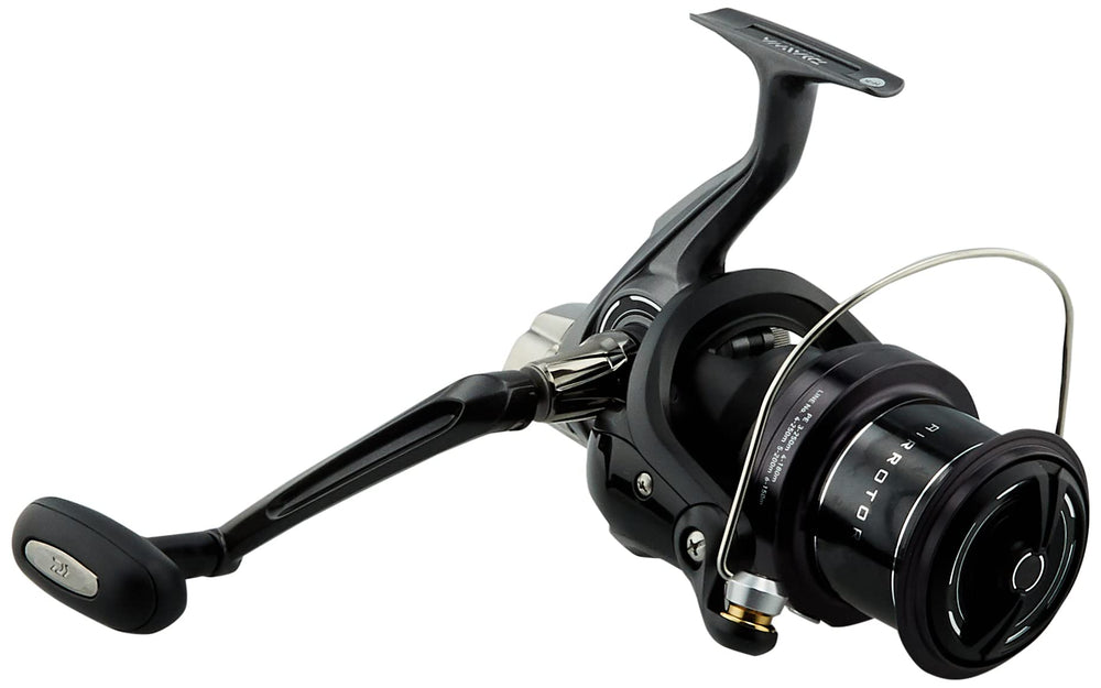 Daiwa Cross Cast 4000 front view showing long-distance casting potential.