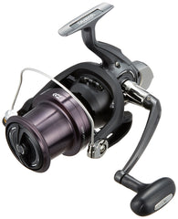 DAIWA Crosscast 4500 front view for beach casting with salt-ready design