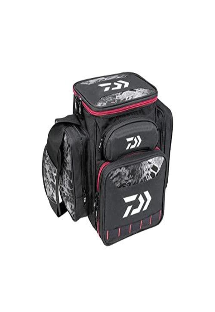 Daiwa D-VEC Tackle Pack Medium front view shows compact organization for quick gear access