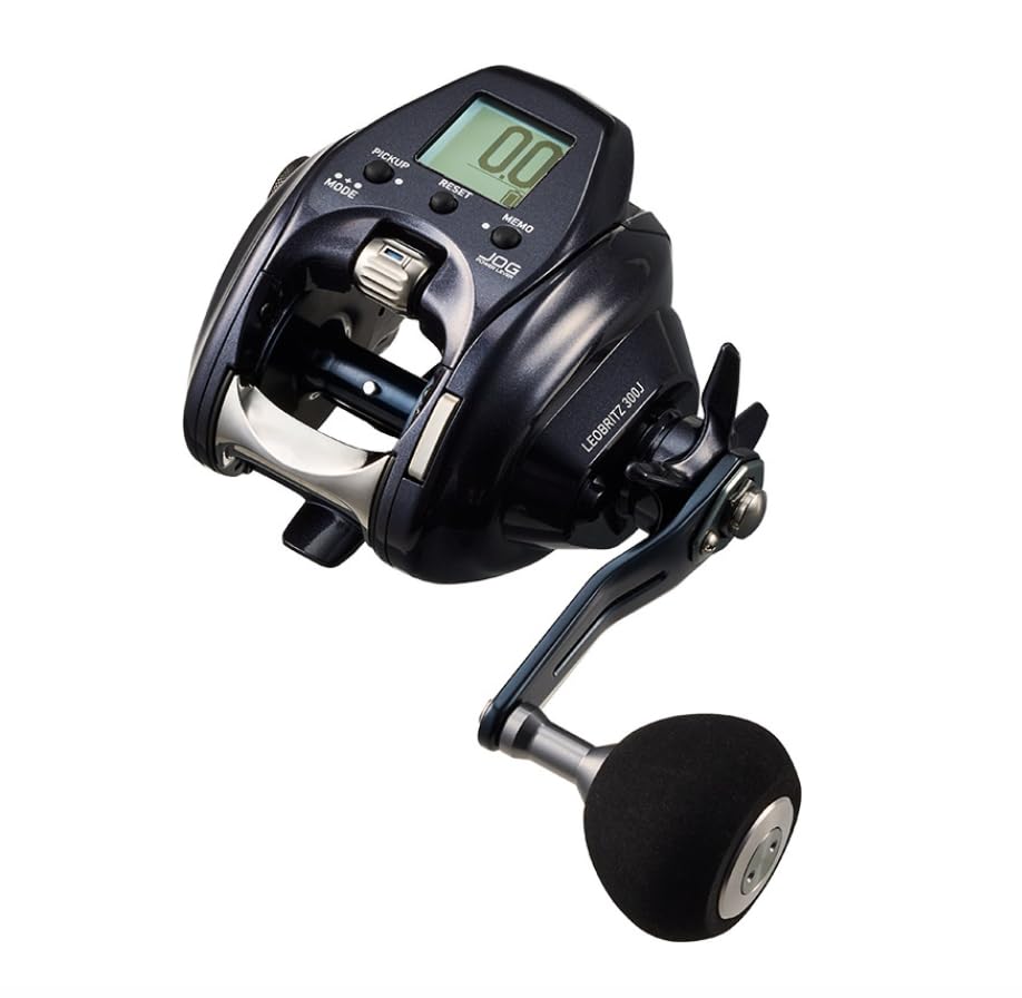 Daiwa Electric Reel 23 Leo Blitz 300J - winding mechanism close-up
