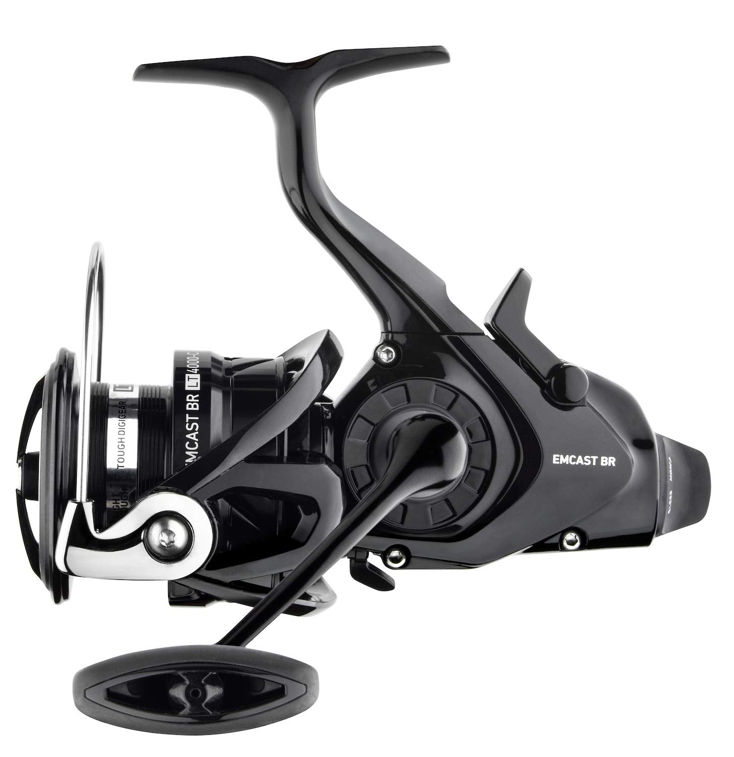 Daiwa EMCAST Bite N’ Run 3000 black side view shows lightweight carbon body.