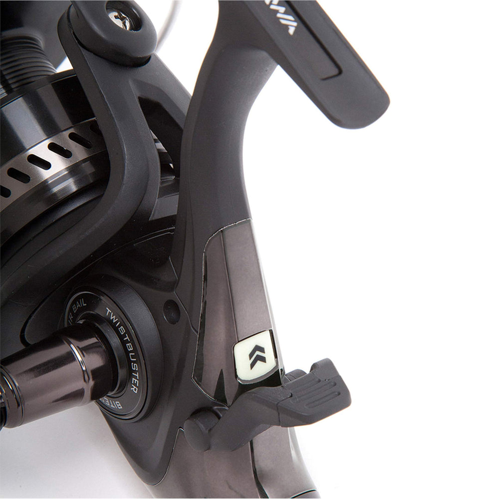 Daiwa Emcast BR 4500A reel in use demonstrates quiet operation and precise bite and run.