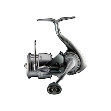 Daiwa Exist SF2000SS-P front view highlights compact finesse design for precise casting.