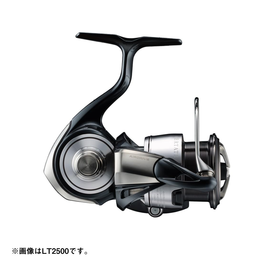 Daiwa FC LT2000S-H gearing and winding assembly for durable performance.