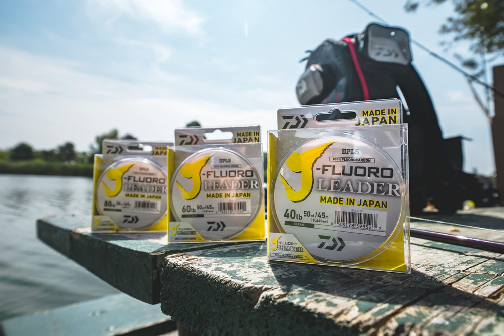 Daiwa J-Fluoro Leader shows abrasion resistance on tough structures during casting.