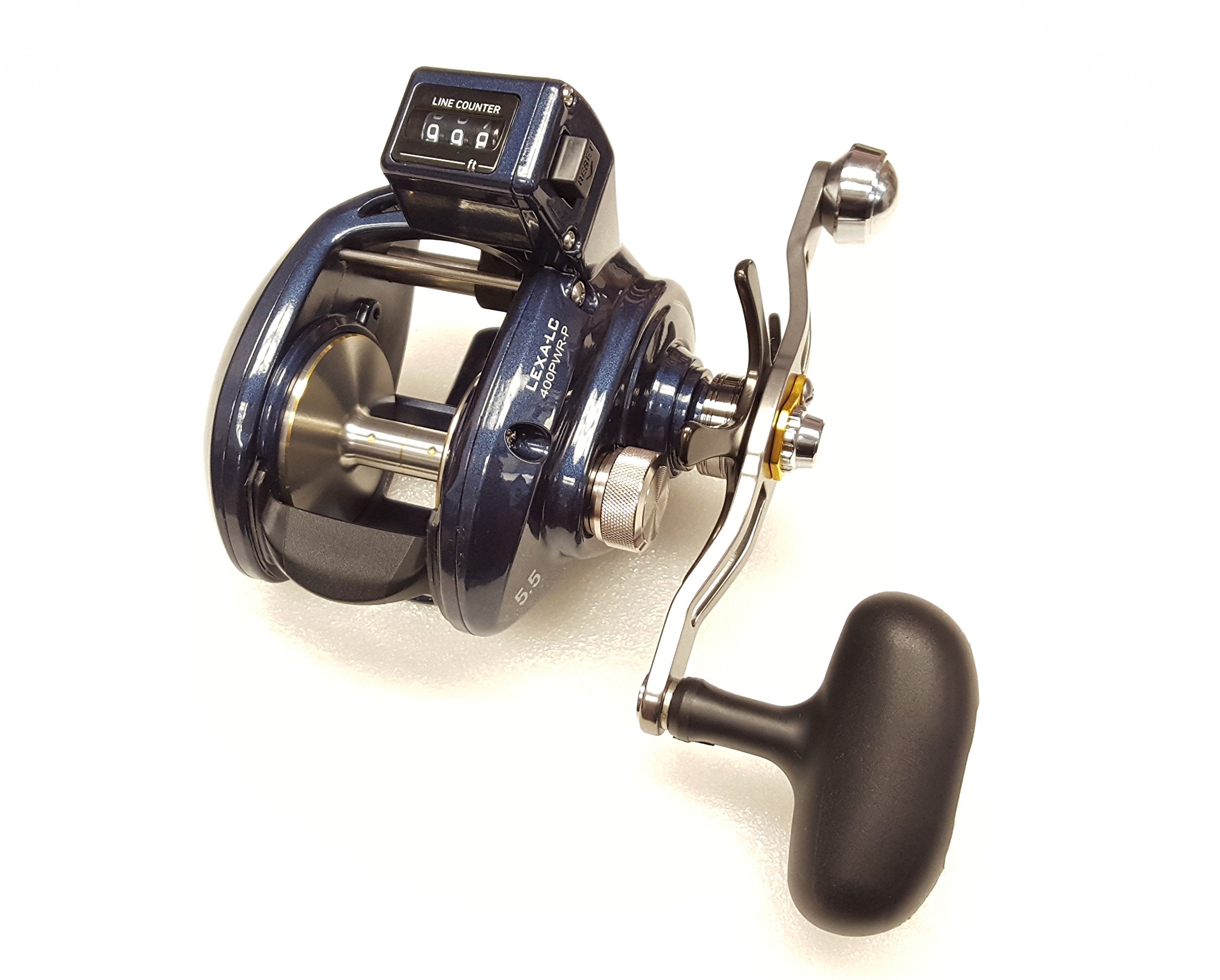 Daiwa Lexa-LC400PWR-P side view highlights compact aluminum frame for rugged water use