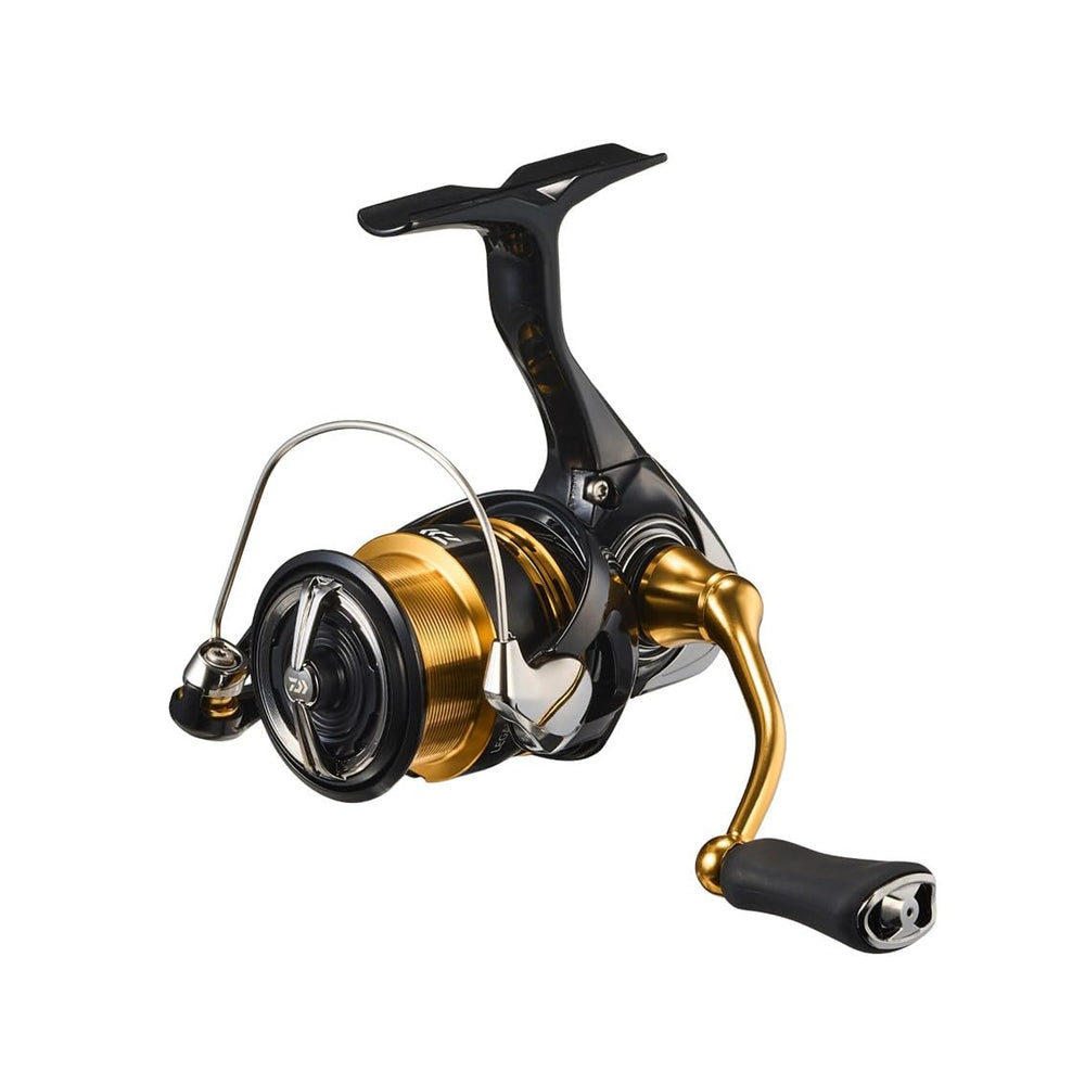 Daiwa LT2000S-P close-up highlighting Air Drive ZAION V for lightweight comfort