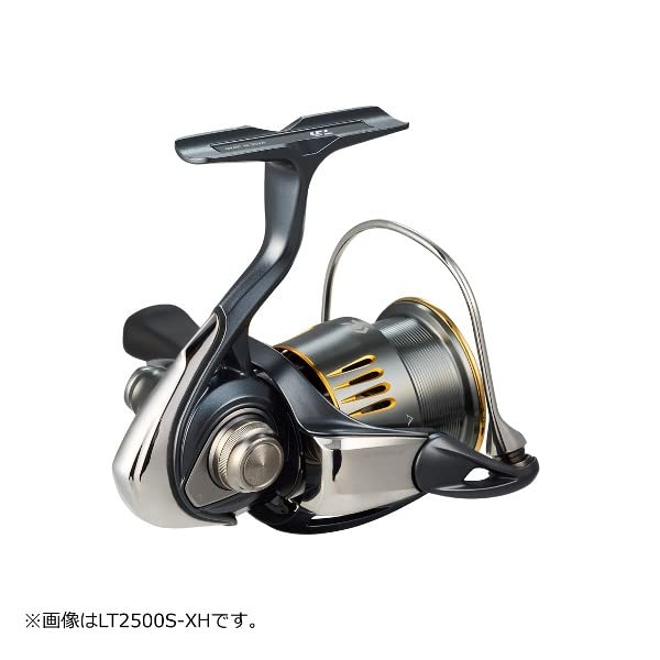 Daiwa LT2500S-DH side view showing balanced, palm-friendly profile for long sessions