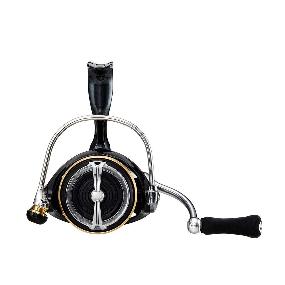 Daiwa LT2500S-XH gear ratio info emphasizing fast line retrieval.