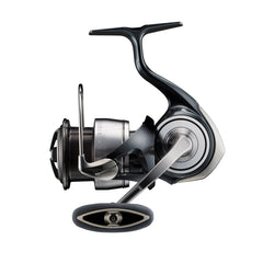 Daiwa LT3000-XH front view for balanced all-day casting