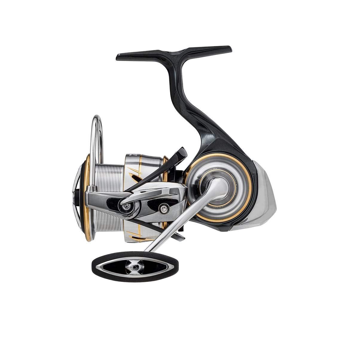 Daiwa LT3000-C has a 55 mm handle for easy cranking.