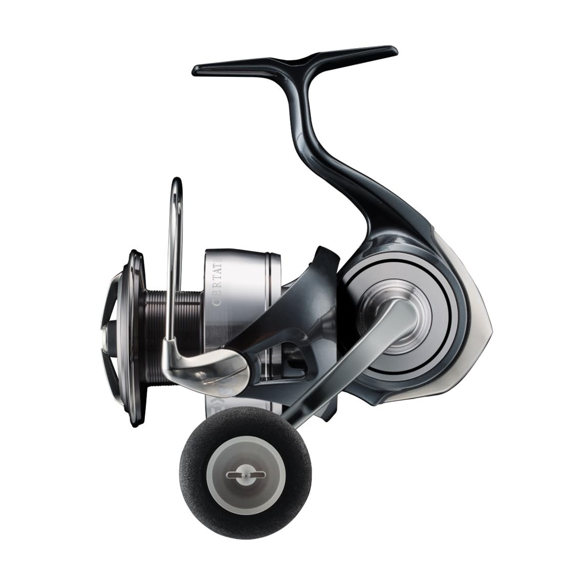 DAIWA LT5000D-XH spinning reel front view showcasing durable monocoque aluminum body.