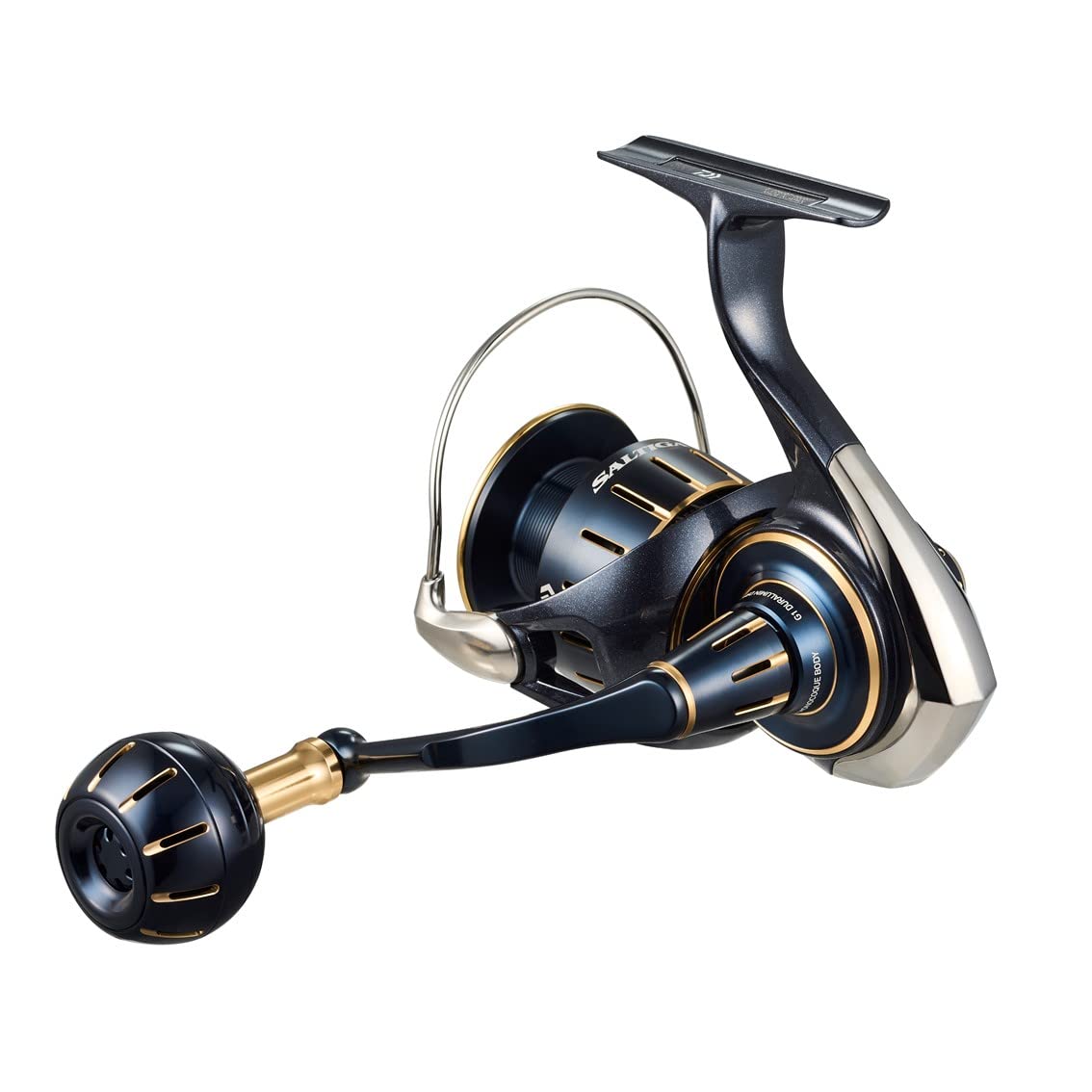 Daiwa Saltiga 4000-H in-hand use shot illustrating ergonomic grip during retrieves.