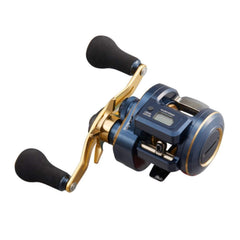 Daiwa Saltiga IC 100P-DH reel product photo highlights 110mm double handle for smooth cranking.