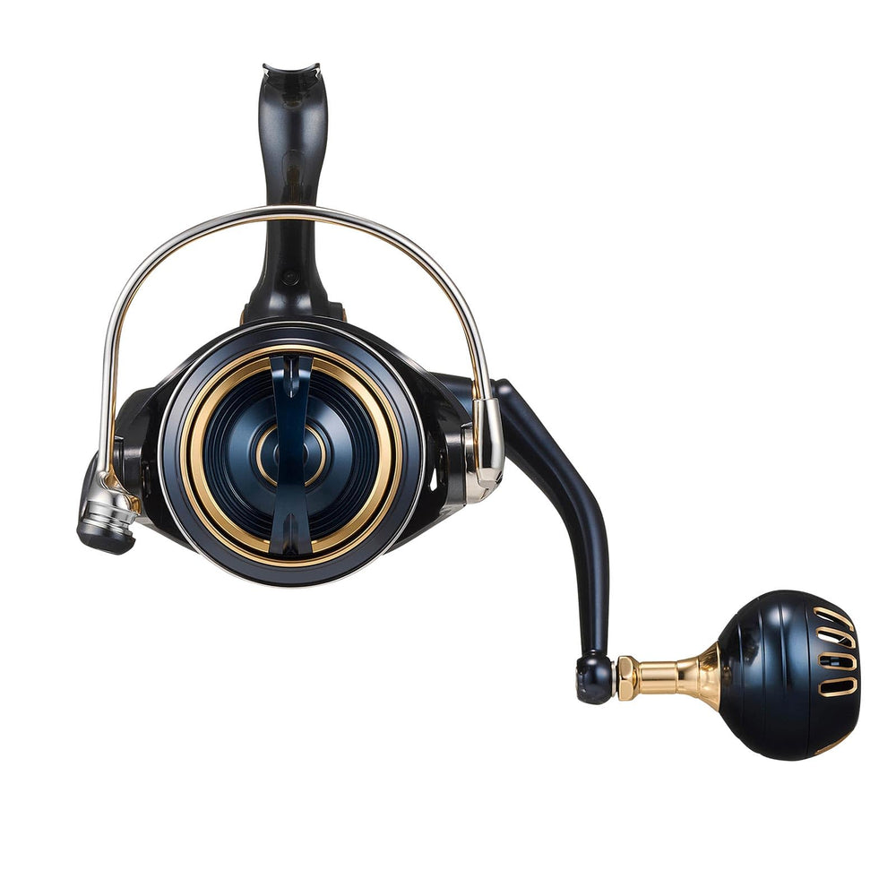 Daiwa Saltiga roller-oscillation gear system close view enhances smooth retrieves.