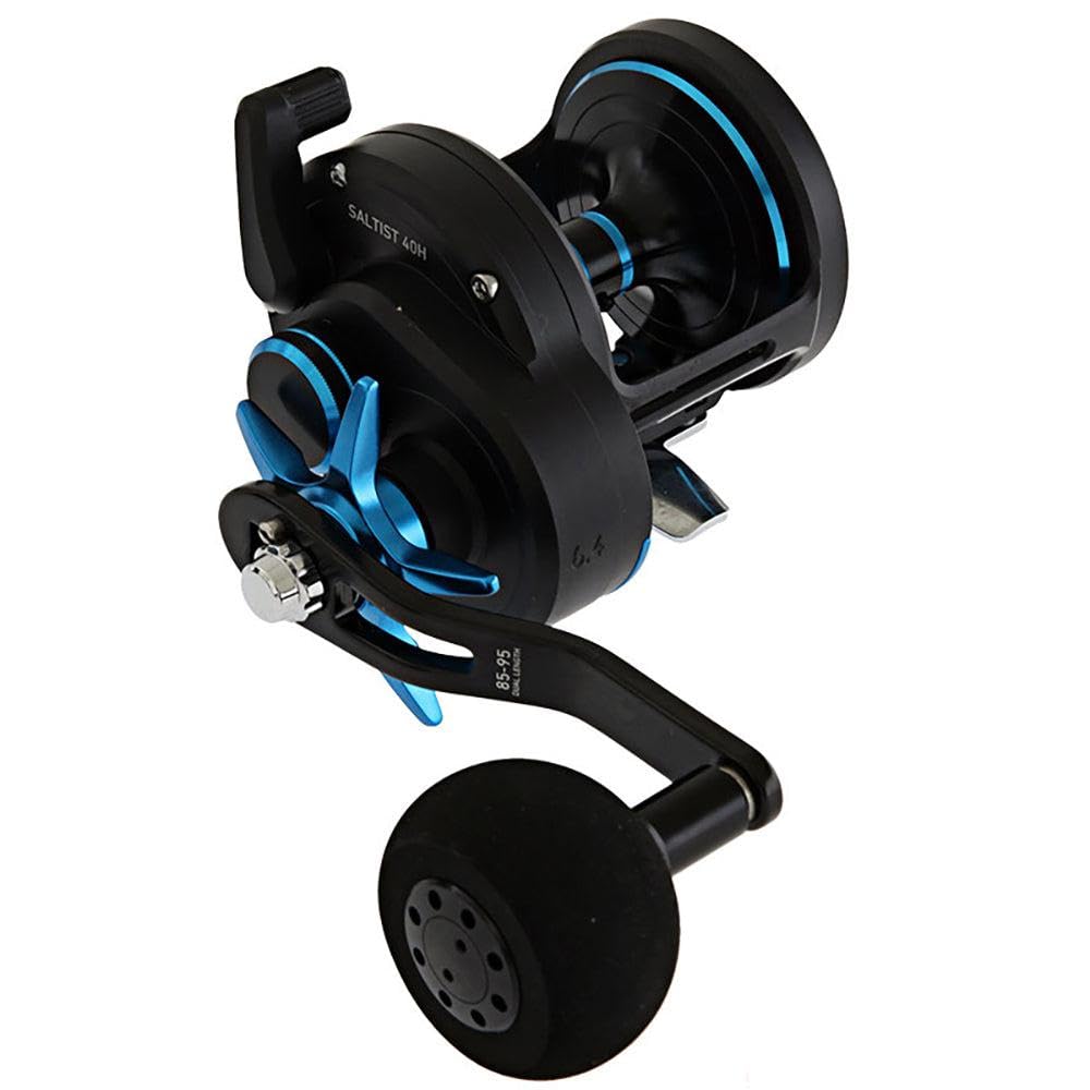 Daiwa Saltist35H reel front view highlighting rugged saltwater-ready build.