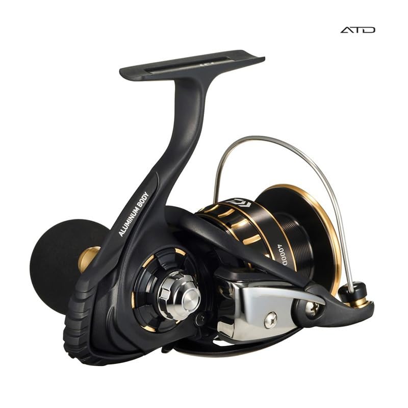 Daiwa Shore Jigging Spinning Reel 23BG SW 4000D-CXH in action shows smooth drag performance