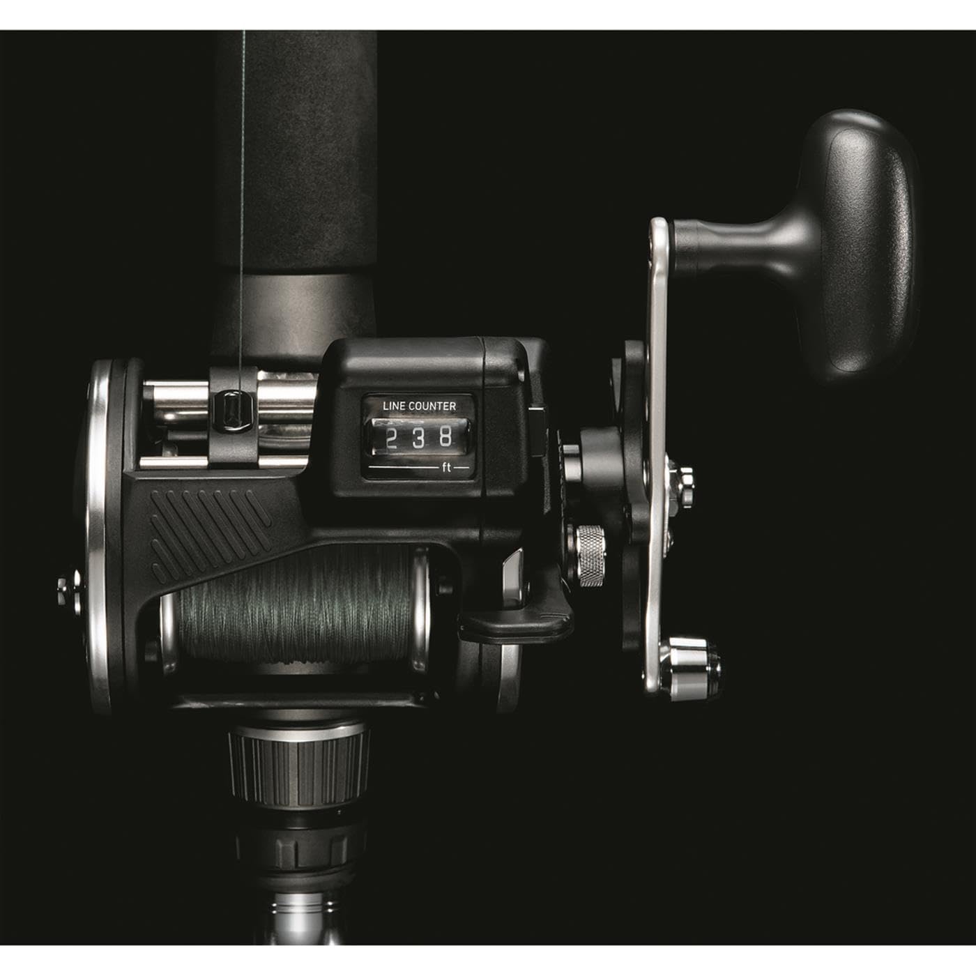 Daiwa SL20LC3B Sealine SL-3B side view shows precise line counter and smooth operation