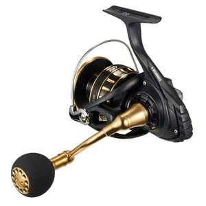 Daiwa 23BG SW 6000D-P handle close-up reveals comfortable grip and smooth winding.
