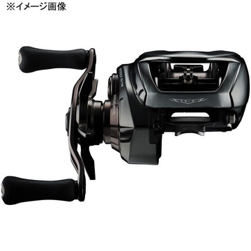 Daiwa Steez SV TW Bath reel in hand demonstrates a compact, lightweight profile.