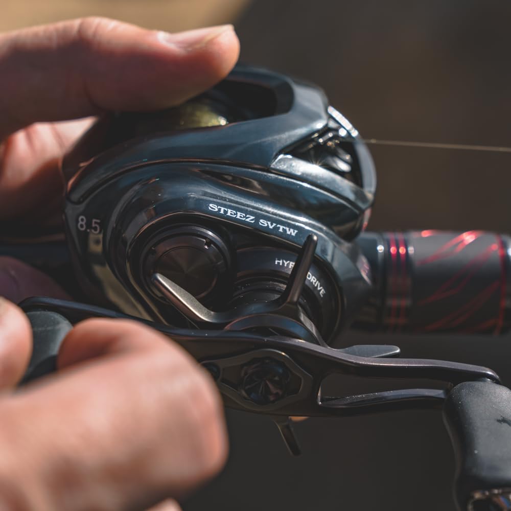 Daiwa Steez SV TWS right-hand reel in action showing easy casting with T-Wing system.
