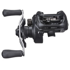 Daiwa Tatula TW150 casting reel side view, ergonomic frame for comfortable all-day casting.