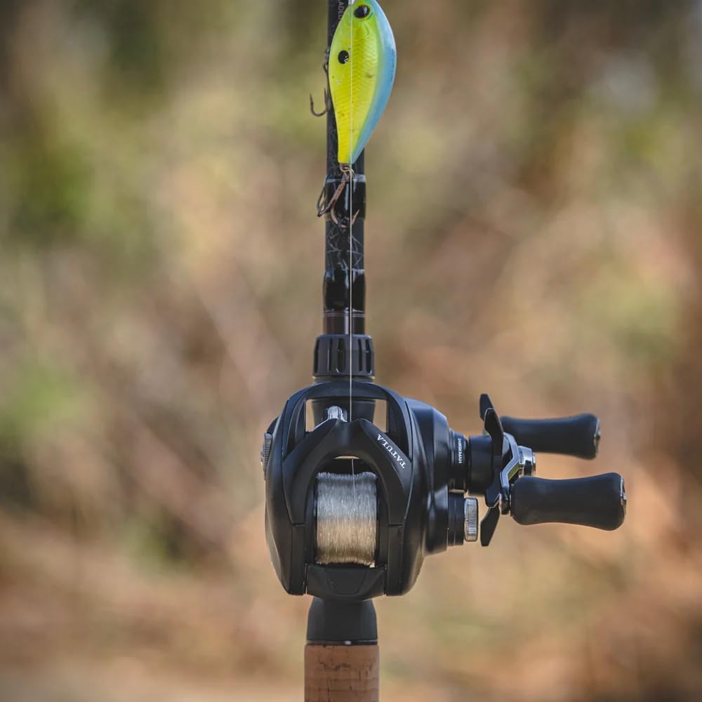 Daiwa Tatula TW150 handle and frame balance for all-day comfort.