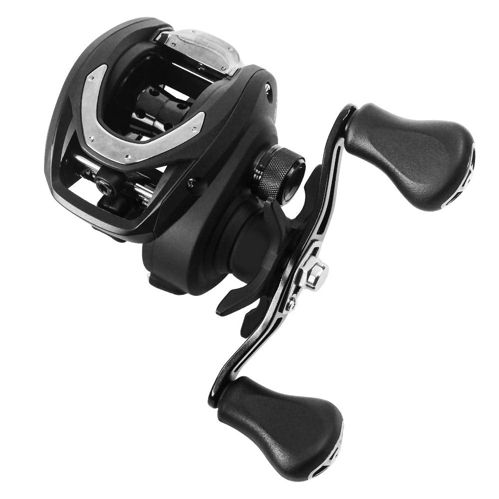 Daiwa CC80HSL casting reel front view in black
