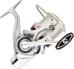 Daiwa 18 Emblem Surf35 SCW QD stationary reel, 3500 size, front view