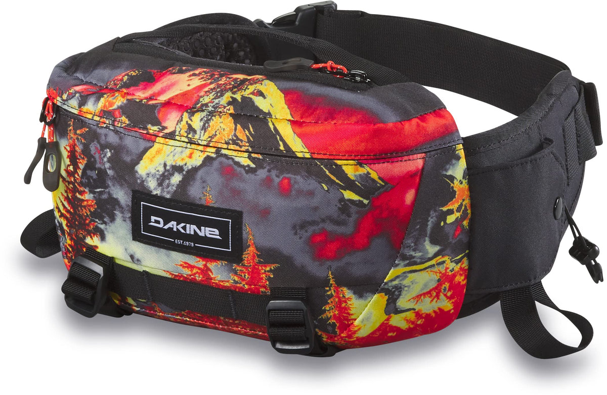 Dakine Hot Laps 2L Evolution bottle pockets enable quick hydration on rugged trails.