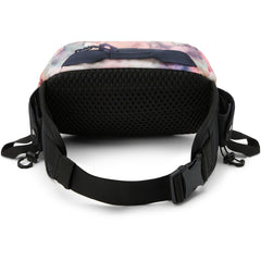 Dakine Hot Laps Hip Pack 2L side pockets in use for easy hydration on the go.