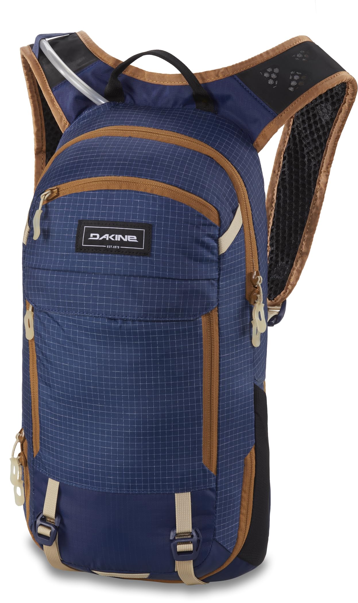 Dakine Syncline 12L backpanel breathable design for comfortable daily rides.
