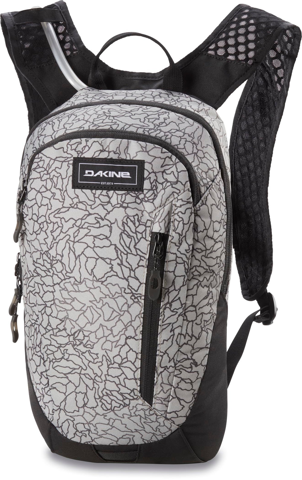 Dakine Shuttle 6L back panel with breathable mesh keeps riders cool on climbs.
