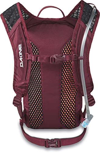 Dakine Shuttle 6L reservoir and bite valve for easy on trail hydration