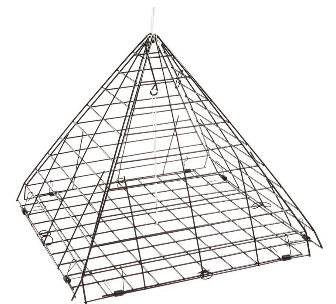 Danielson Crab Trap Star 16-inch Vinyl Coated close-up highlighting vinyl coating for coastal use.