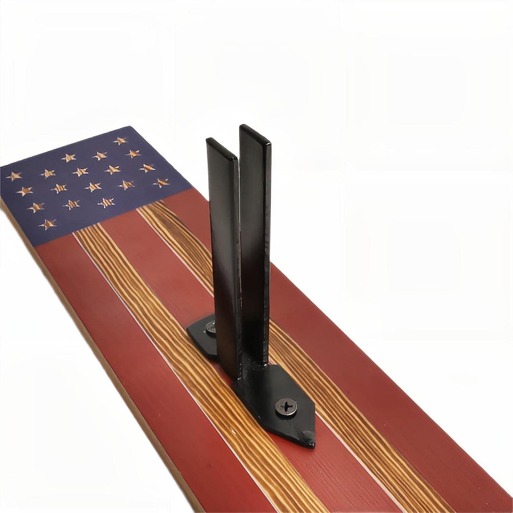 DAOIDE USA flag decor hanger to proudly display preserved antlers